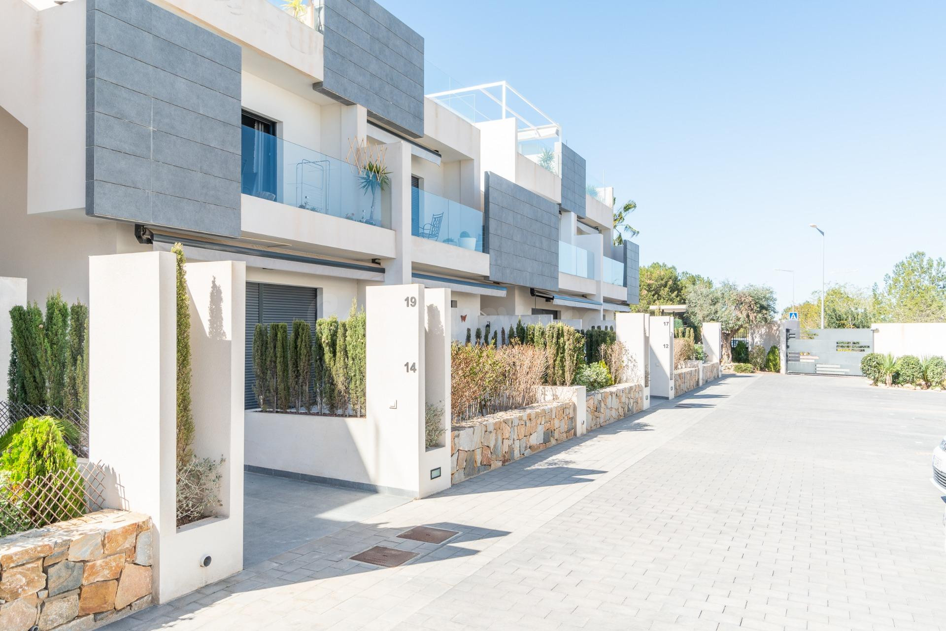 se vende nuevo de consturicion un bunagalo de 3 dormitorios  - foto 4