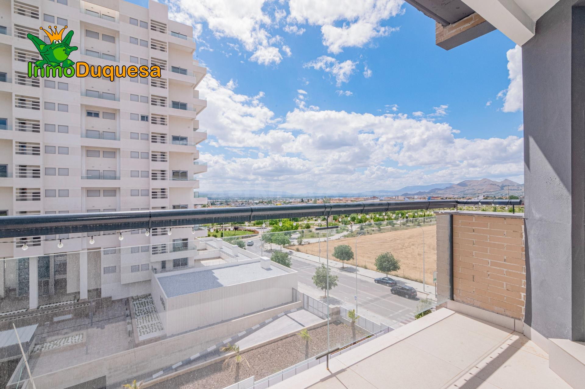 Piso del 2025 de 3 Dorm. con Paking, Trastero y Piscina comu - foto 2