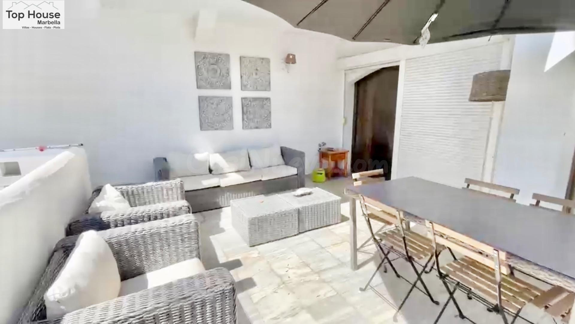 FANTÁSTICO PISO EN UNA EXCLUSIVA URBANIZACIÓN PRIVADA CON PI - foto 4