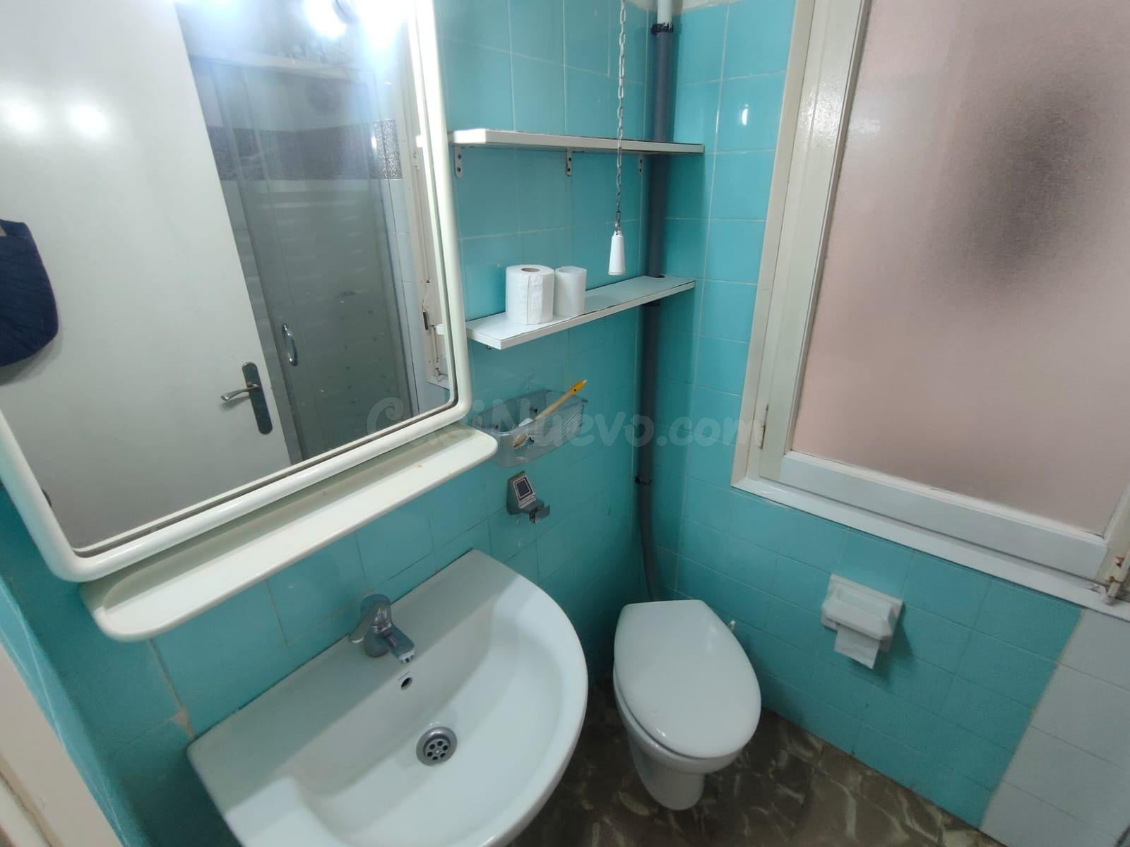 Amplio piso en Viladordis con 4 habitaciones y alquiler acti - foto 4