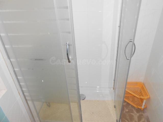 Amplio piso en Viladordis con 4 habitaciones y alquiler acti - foto 5