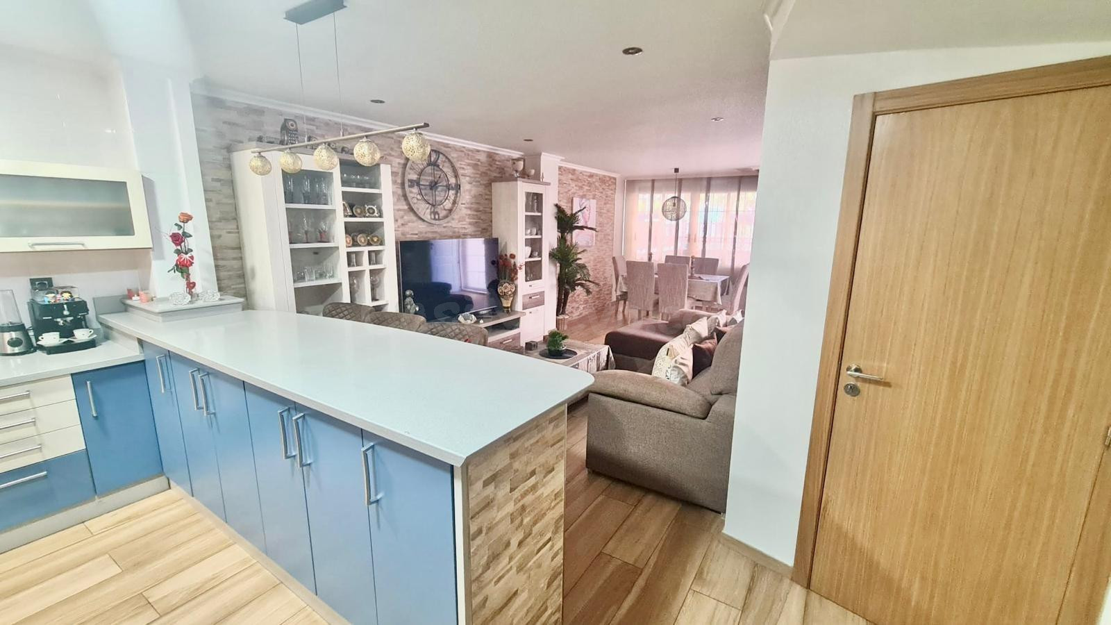 Magnifico adosado en Venta en Elche - foto 5