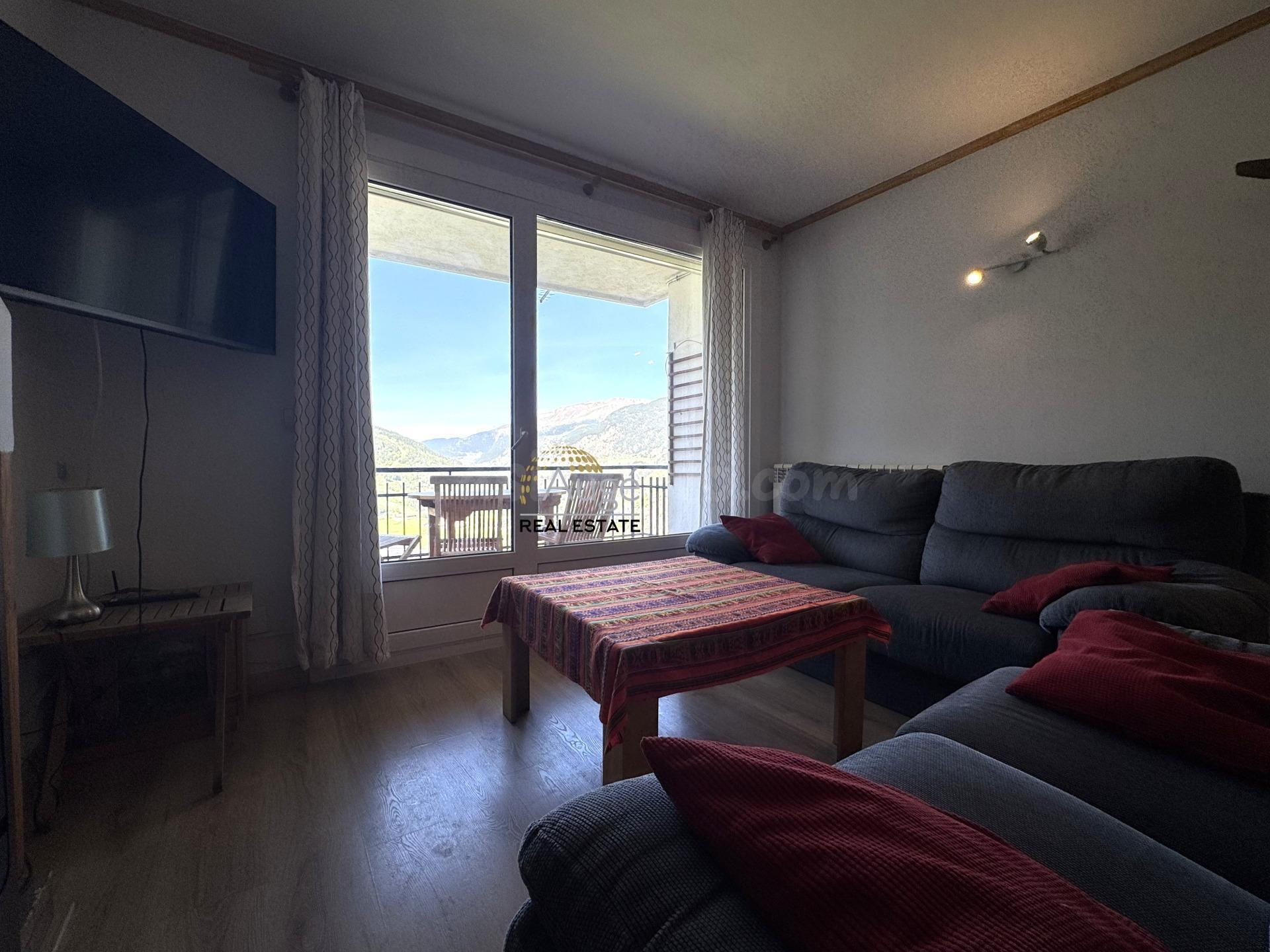 Piso en Venta con Vistas Panorámicas en Soldeu - foto 3