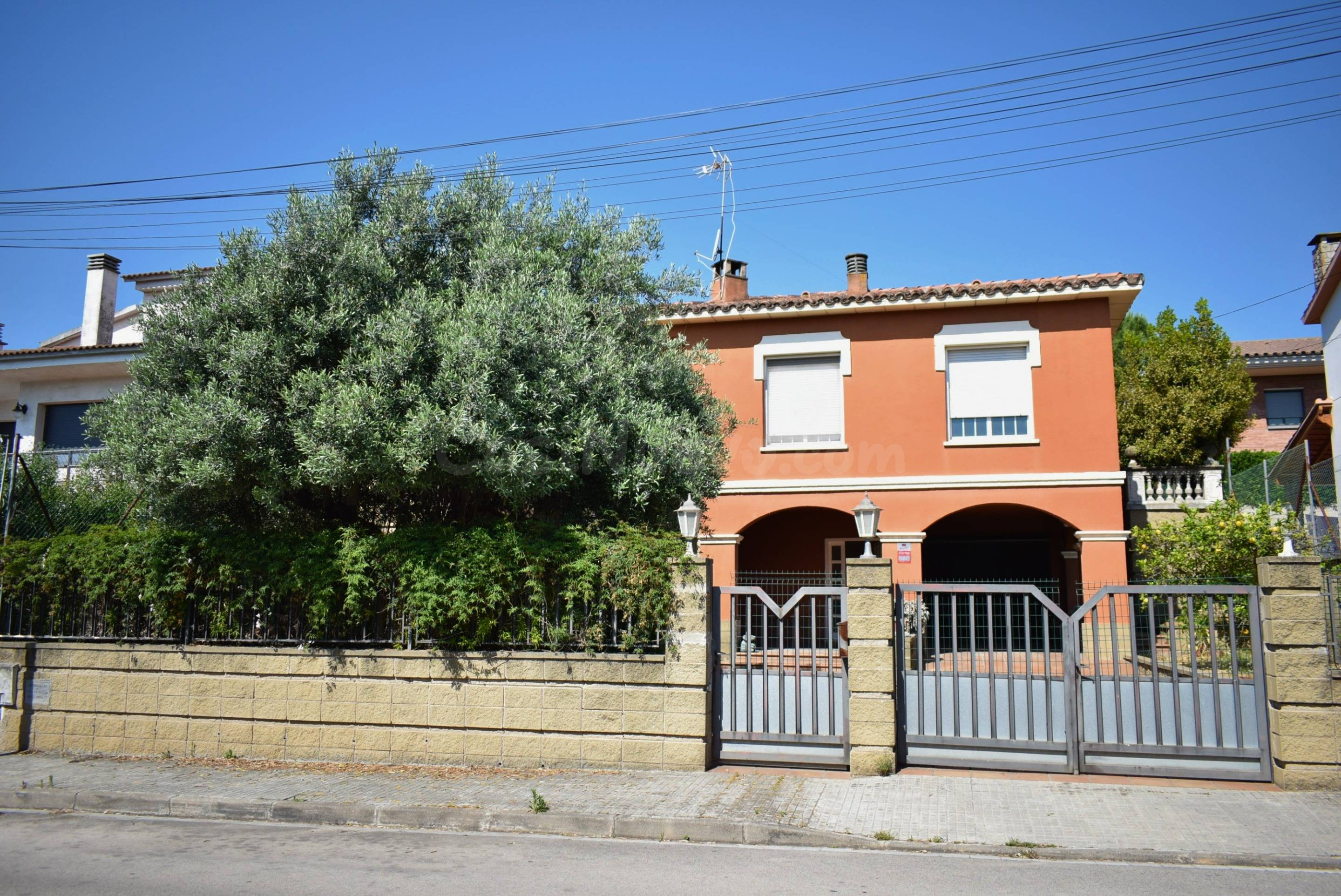 Tu refugio familiar en el corazón de Lliçà de Vall - foto 3