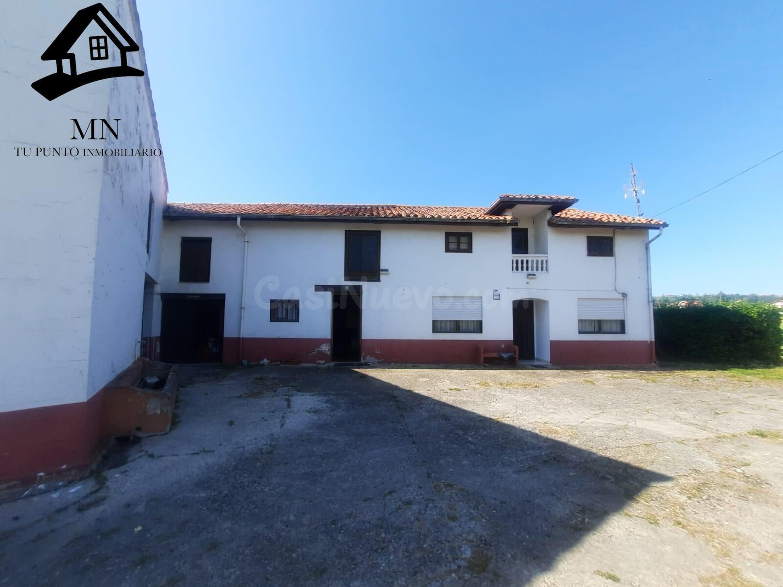 Casa tradicional con gran potencial y espectacular parcela u