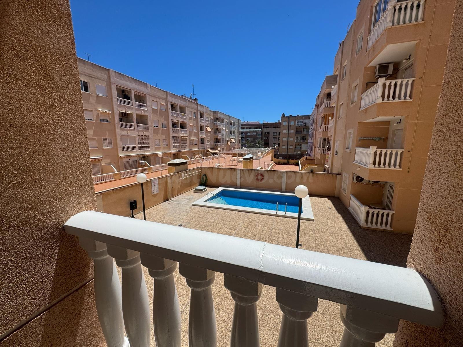 Apartamento en el centro con piscina
