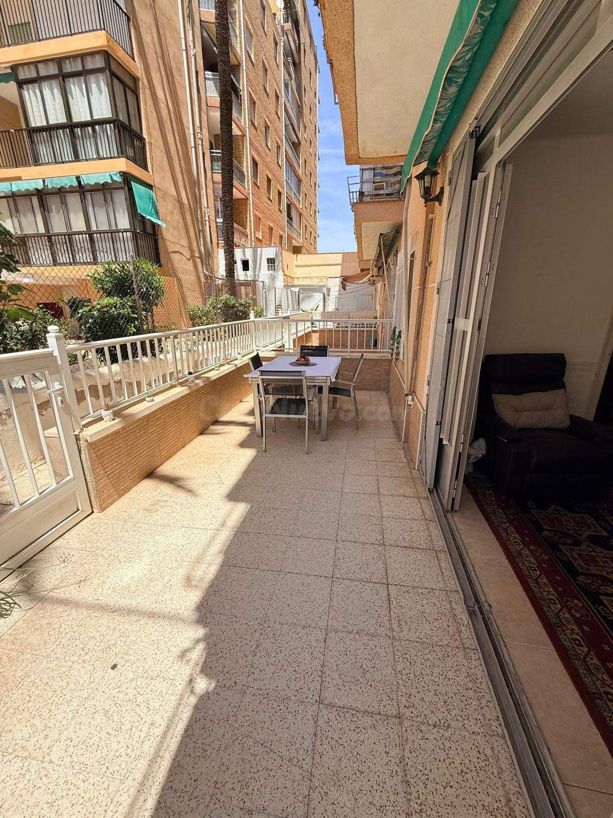Vivienda de Ensueño a 50 Metros de la Playa con Inmensa Terr - foto 2