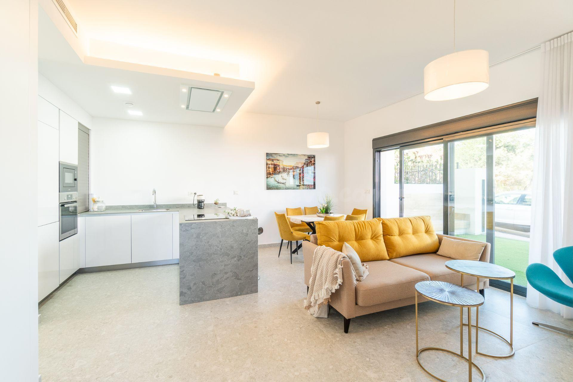 Moderna Vivienda Totalmente Amueblada de 3 Dormitorios en Lo - foto 3