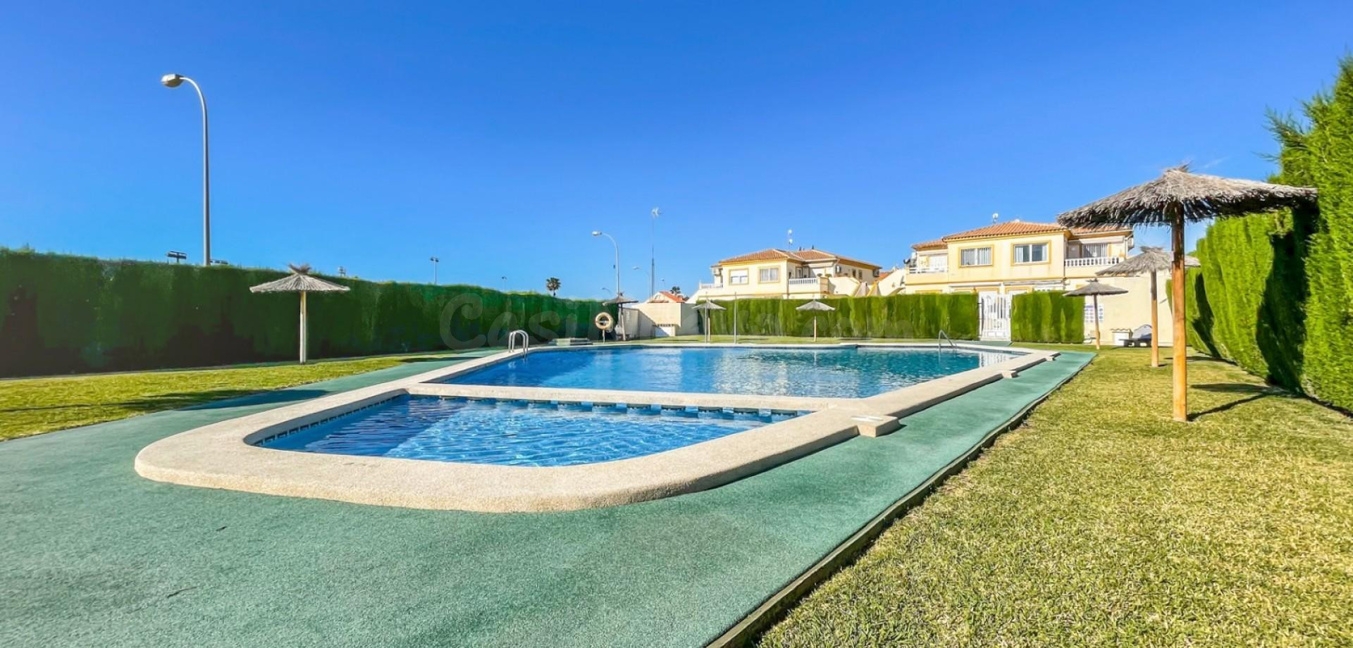 Bungalow 2 habitaciones 50m² en venta - Playa Flamenca - foto 2