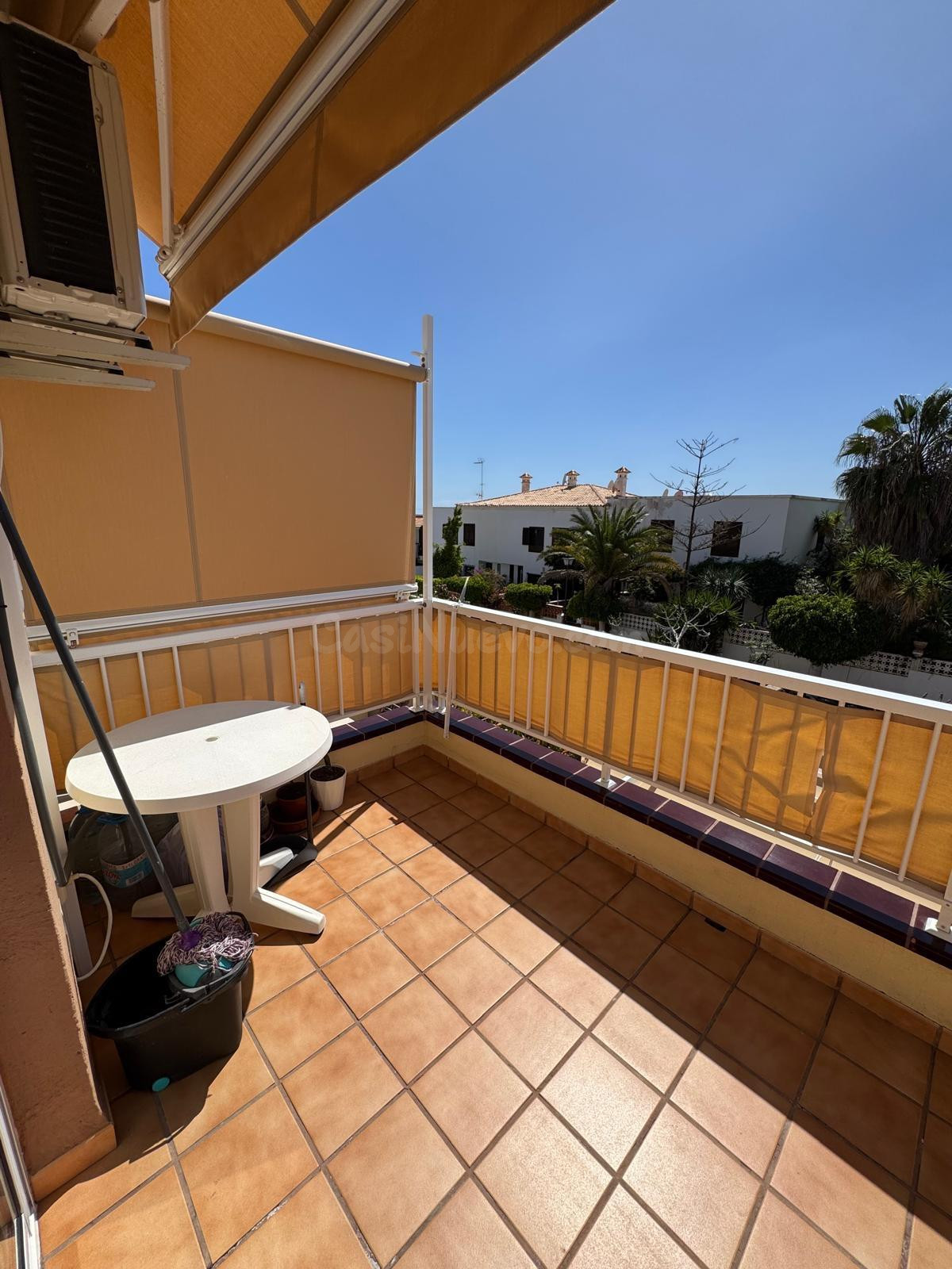 Luz, confort y una ubicación privilegiada en el sur de Tenerife - foto 3