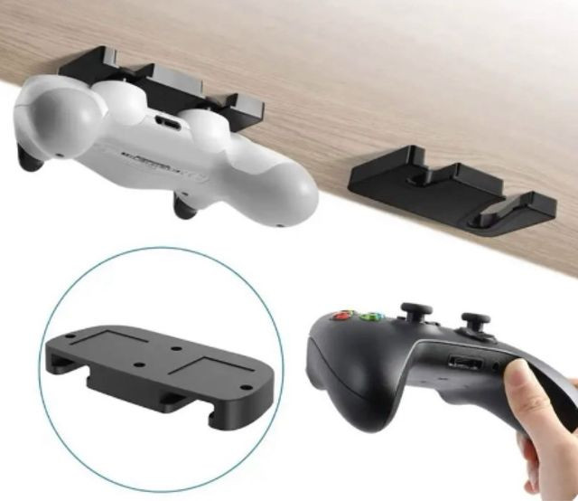 Soporte de escritorio para mandos PS4, PS5 y Xbox – Malgrat de Mar