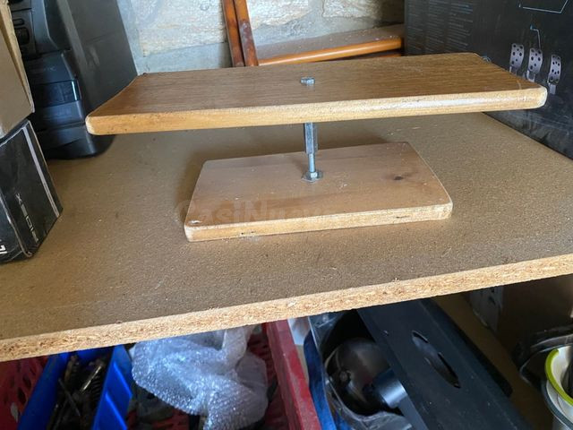 Soporte giratorio artesanal para RC y crawler – Malgrat de Mar