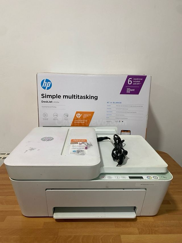 Impresora HP Deskjet 4122e casi nueva, Wi‑Fi, en Malgrat de Mar