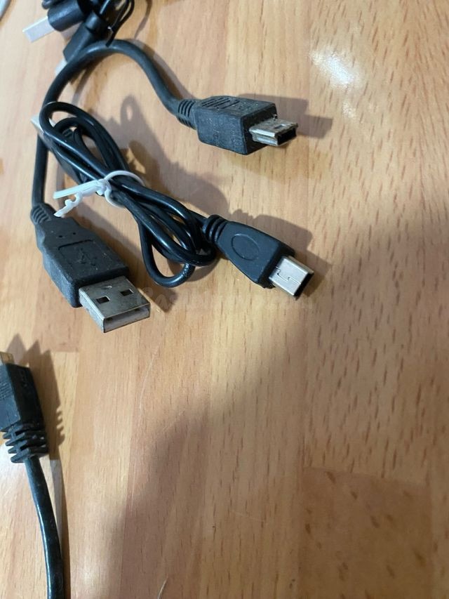 Cables 12V para móviles y accesorios – Malgrat de Mar - foto 3