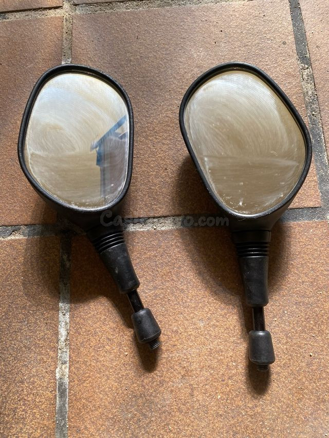 Espejos retrovisores para scooter con rosca M10 – Malgrat de Mar
