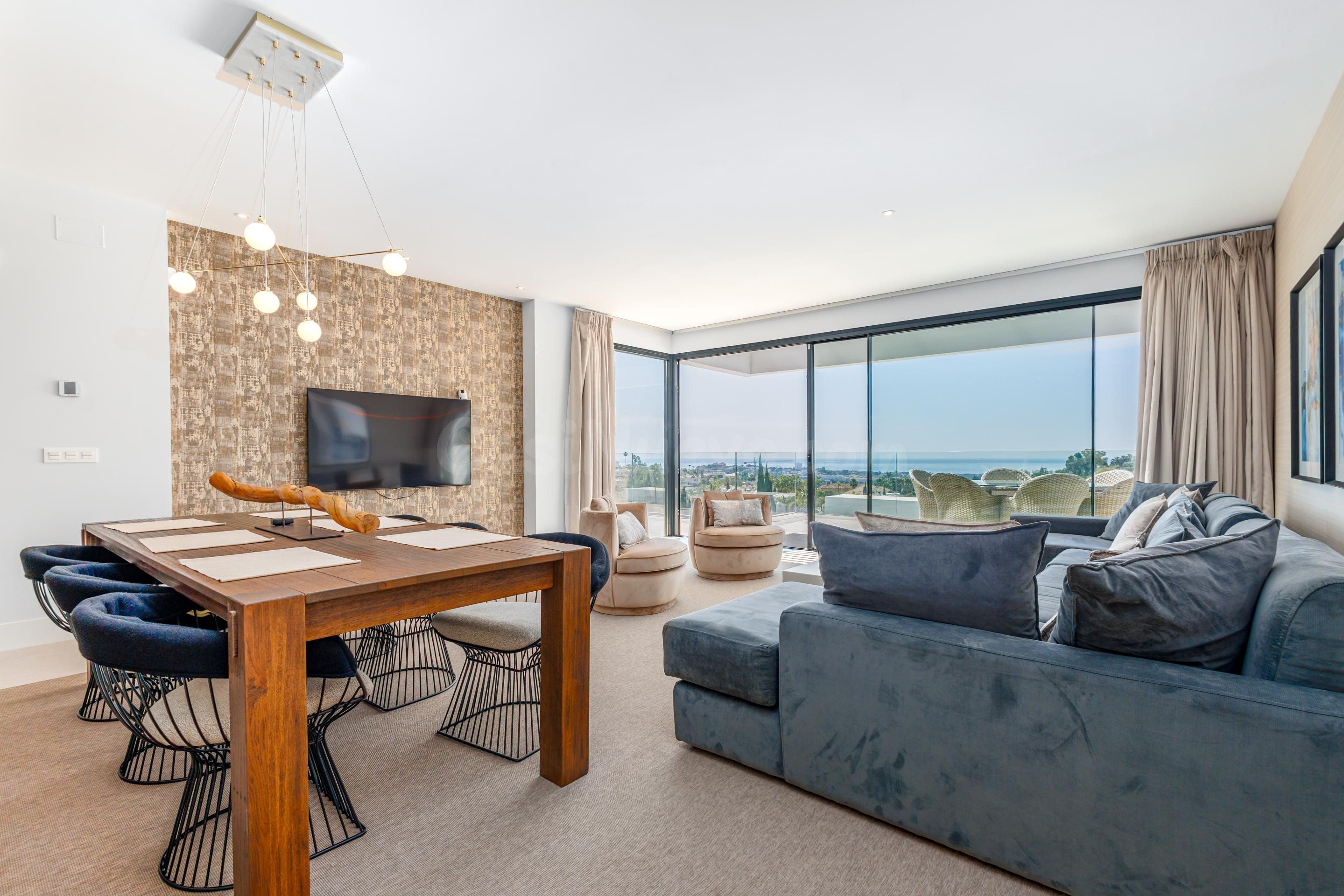 Apartamento de Lujo con Vistas al Mar en La Quinta