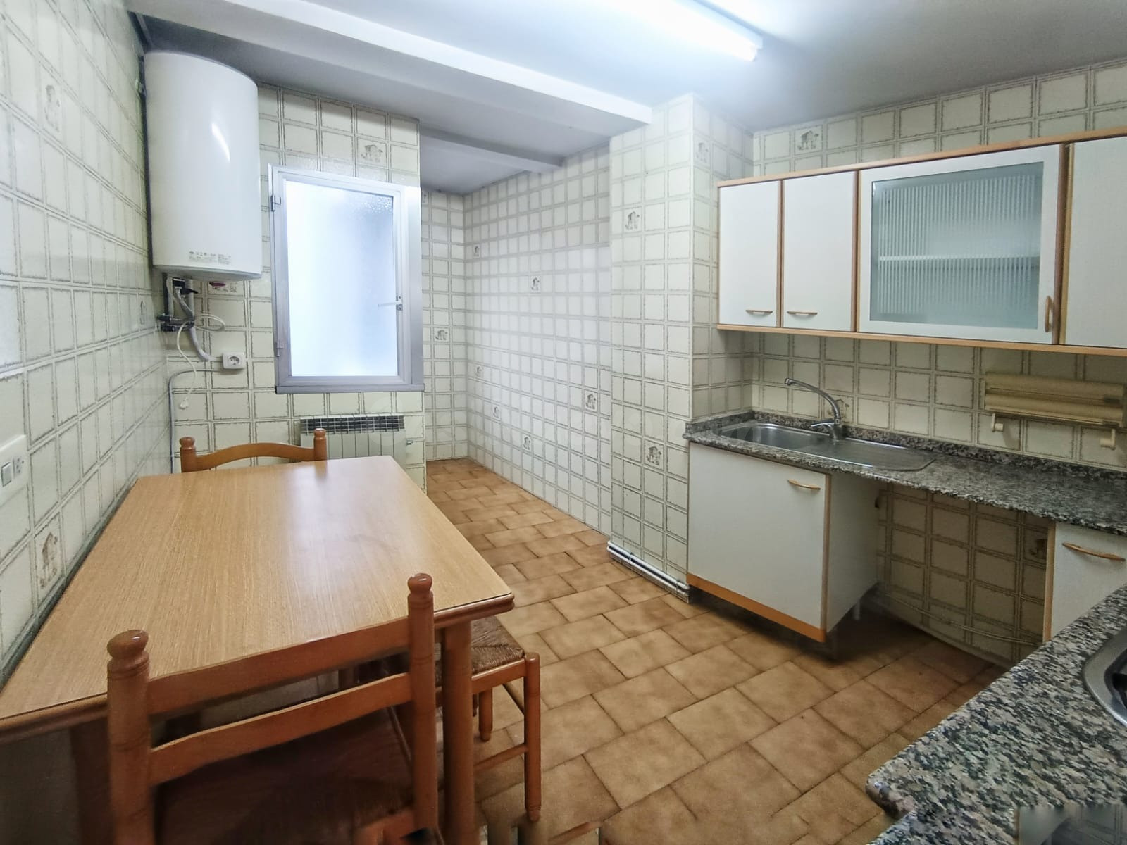 Apartamento céntrico con garaje - foto 3