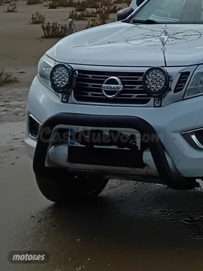 Nissan Navara 4x4 con equipamiento camper en El Perelló