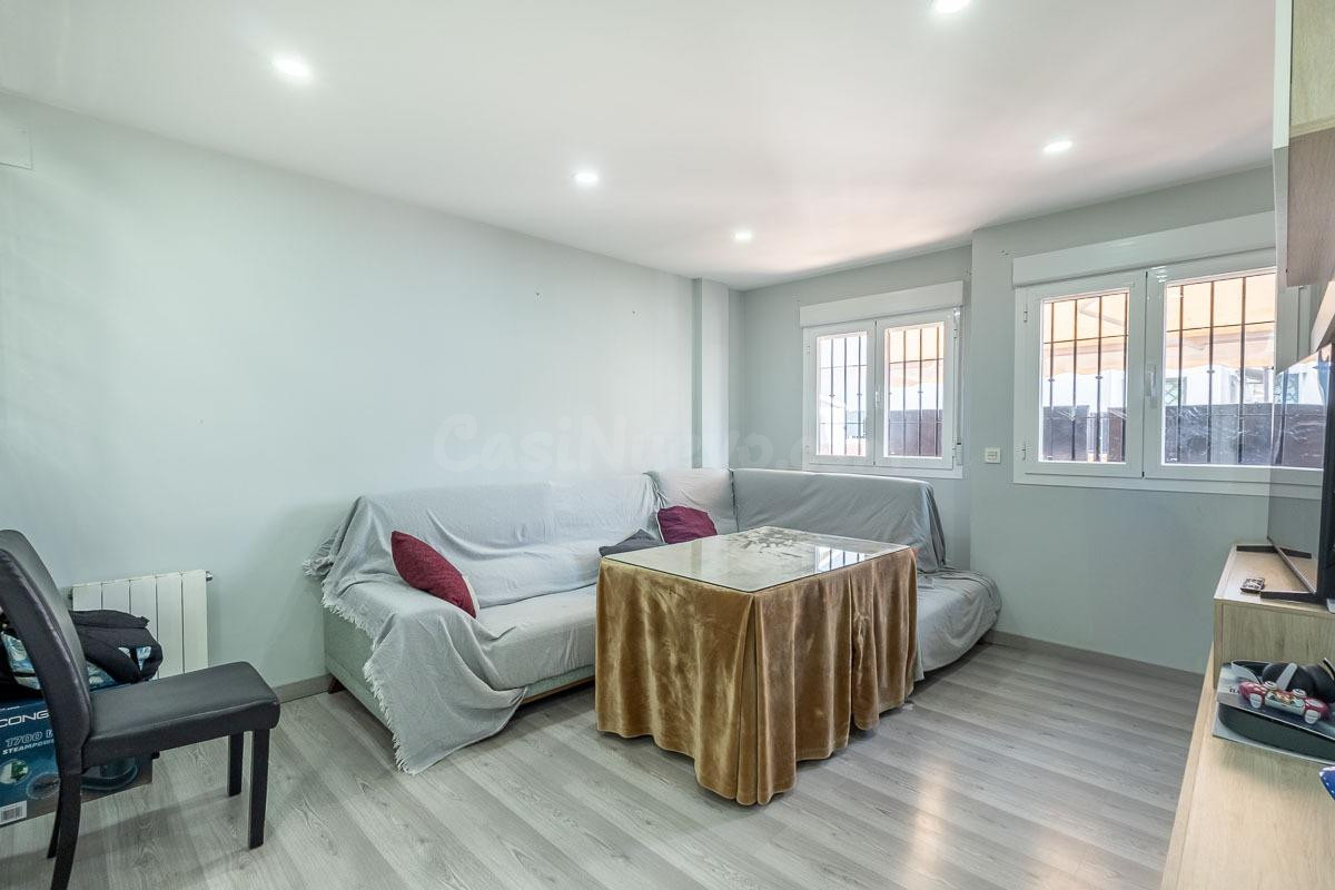 Encantadora adosada familiar en Gójar - foto 2