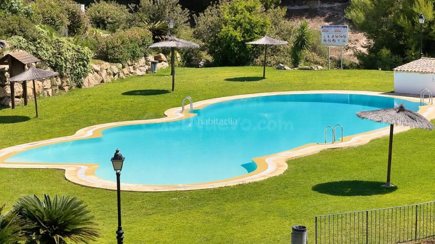 Chalet adosado en venta en Calle Isla Mallorca - foto 2