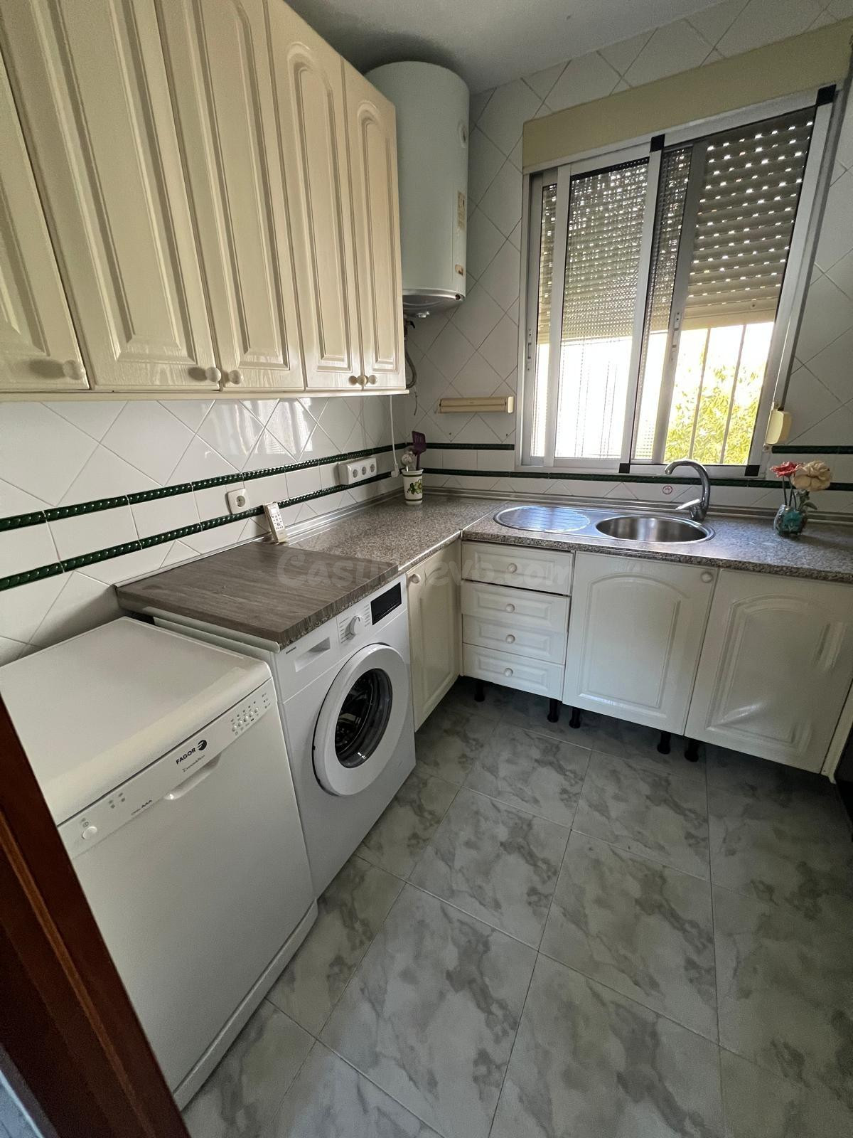 Zona Sur Reina Mercedes. Excelente vivienda reformada y amueblada de 3 habitaciones se alquila. Estudiantes. - foto 5
