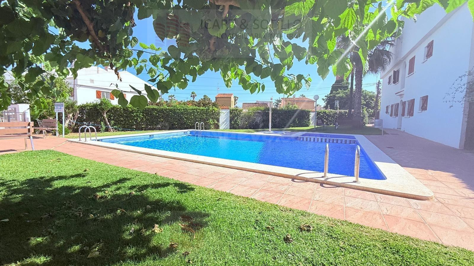 PRECIOSO PISO JARDIN CON GARAJE A 200 METROS DE LA PLAYA EN  - foto 3