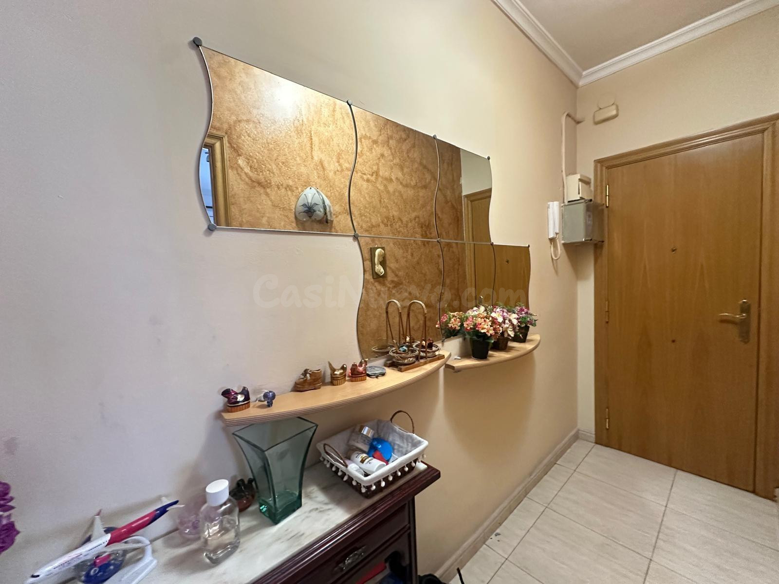 Piso de 4 habitaciones y balcón en Ca N'Oriac, Sabadell - ¡T - foto 4