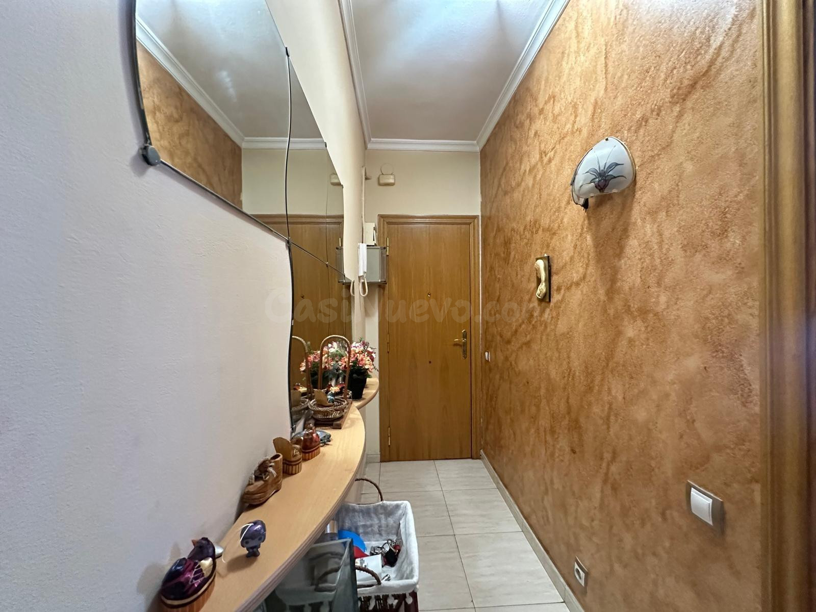 Piso de 4 habitaciones y balcón en Ca N'Oriac, Sabadell - ¡T - foto 5