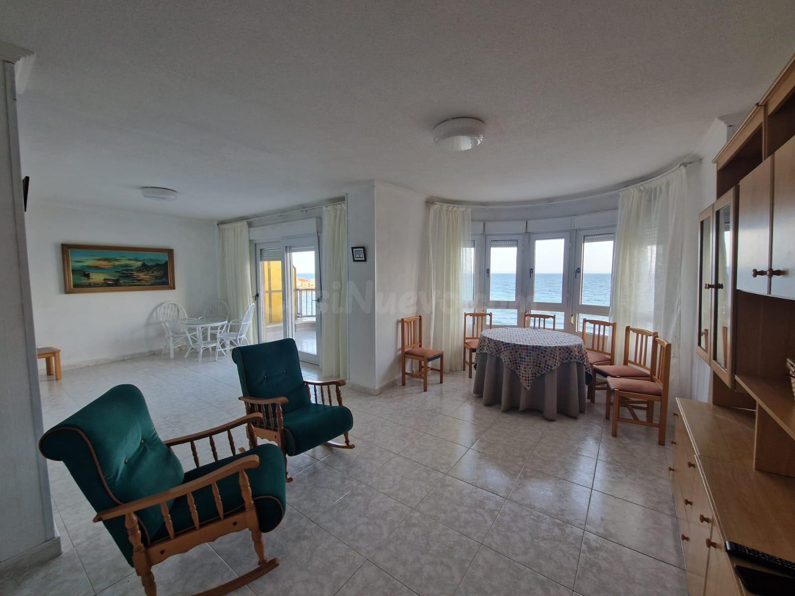 APARTAMENTO DE 3 DORMITORIOS EN 1ª LÍNEA, PLAYA DE LOS LOCOS - foto 5