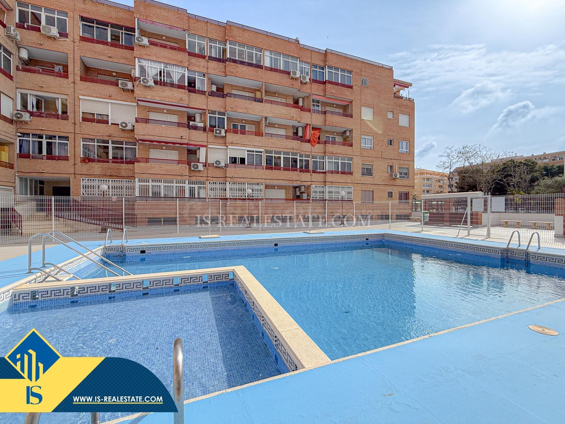 Oportunidad !Amplio apartamento con excelente distribución d - foto 2