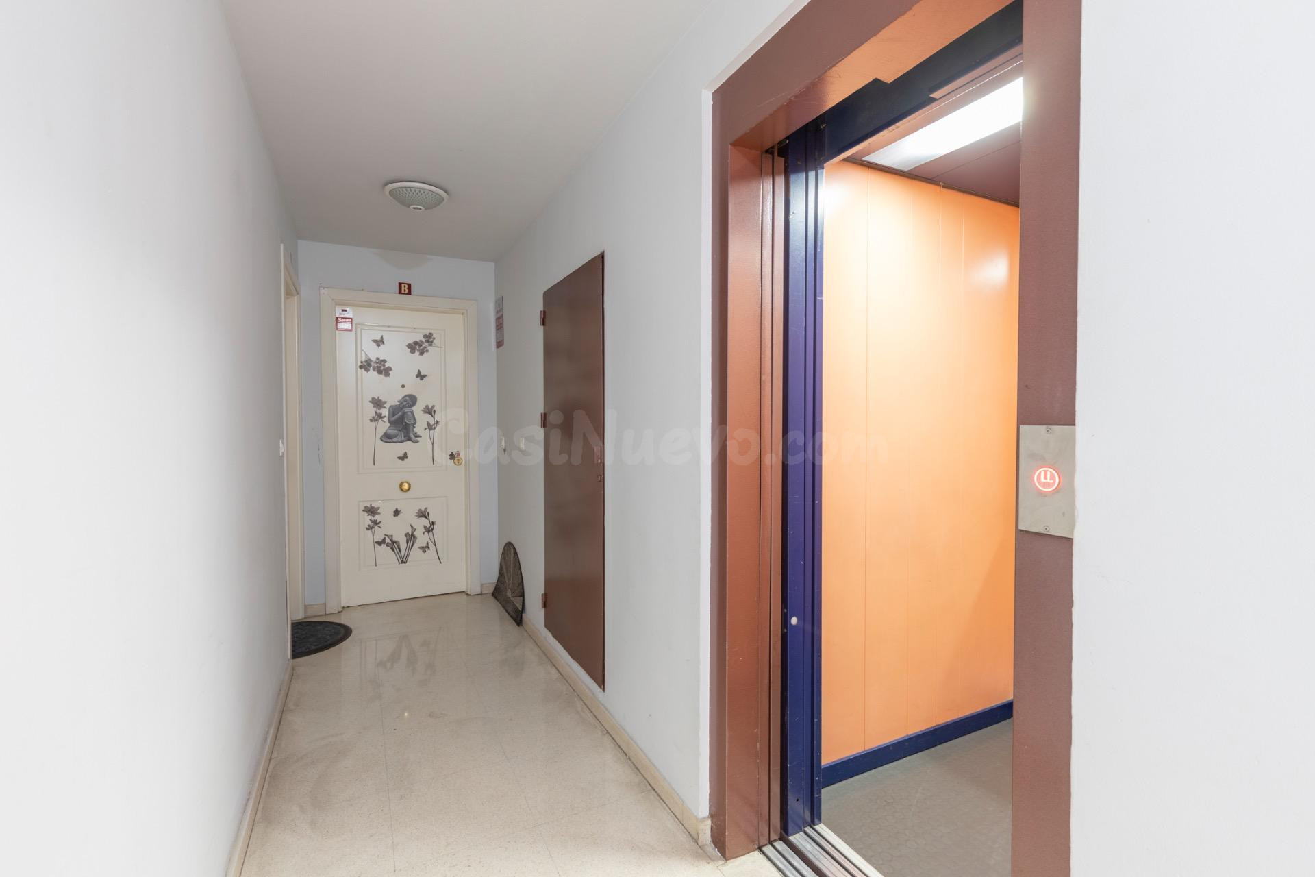 🏡 Amplia vivienda VPO con terraza, garaje y excelente ubicación junto a Avenida Juan Pablo II - foto 3