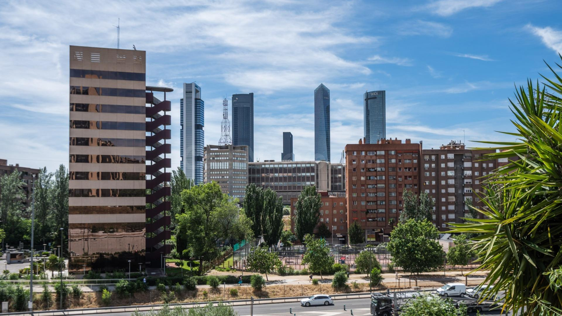 ^**^LOCAL COMERCIAL PREMIUM DE 380 M2 JUNTO A CHAMARTÍN Y MADRID NUEVO NORTE^**^
