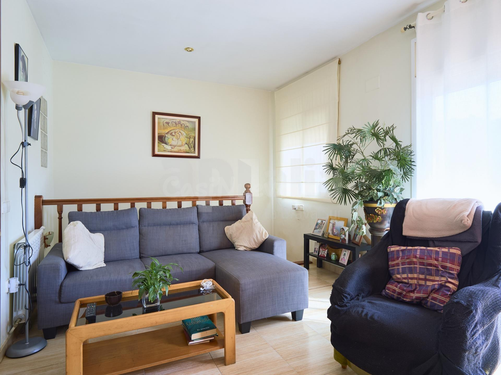 Casa con piscina y jardín en Lloret de Mar – lista para entr - foto 4