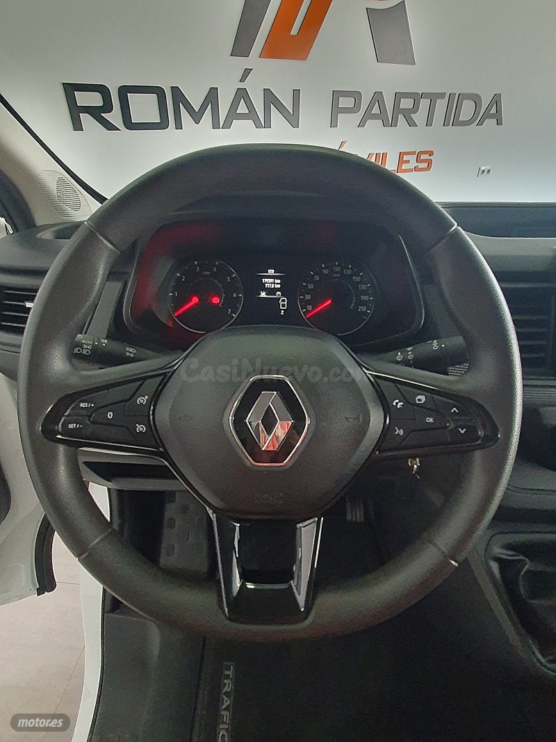 Furgoneta Renault Trafic de segunda mano en La Puebla de Caz - foto 2