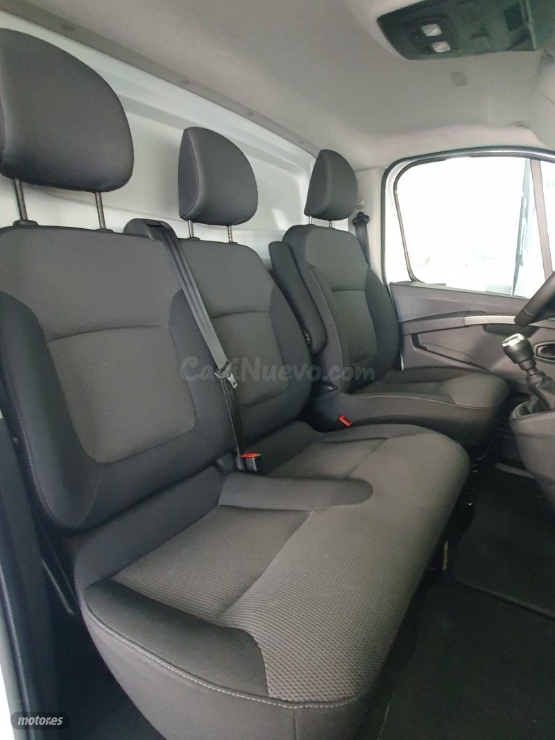 Furgoneta Renault Trafic de segunda mano en La Puebla de Caz - foto 5