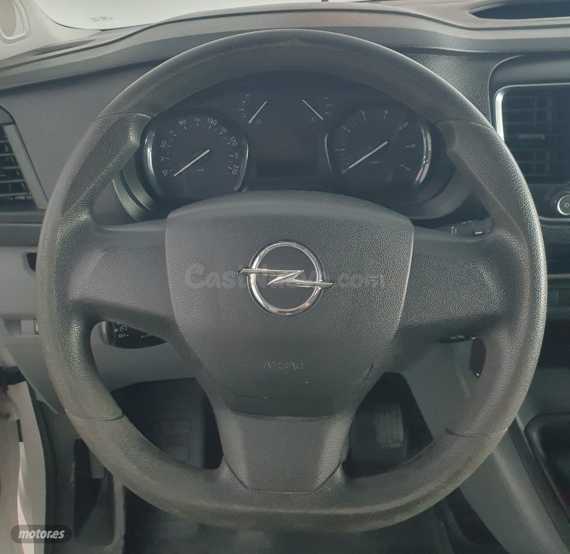 Opel Vivaro de segunda mano en La Puebla de Cazalla – 18.900 - foto 2
