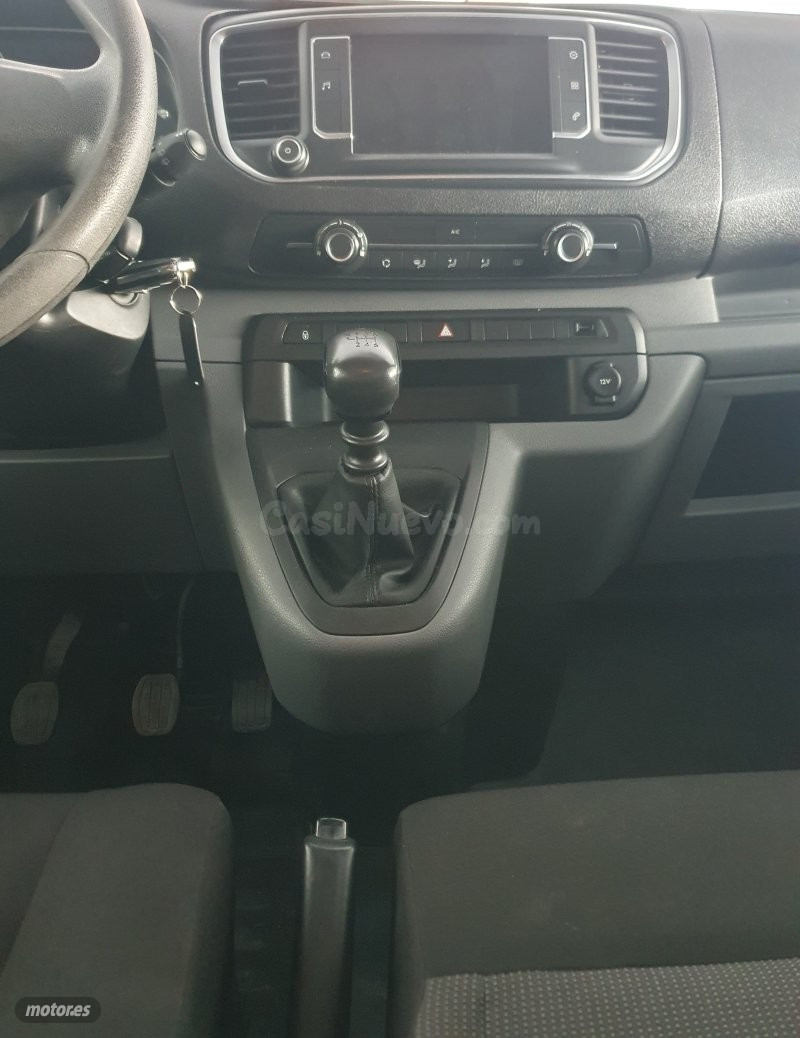 Opel Vivaro de segunda mano en La Puebla de Cazalla – 18.900 - foto 4