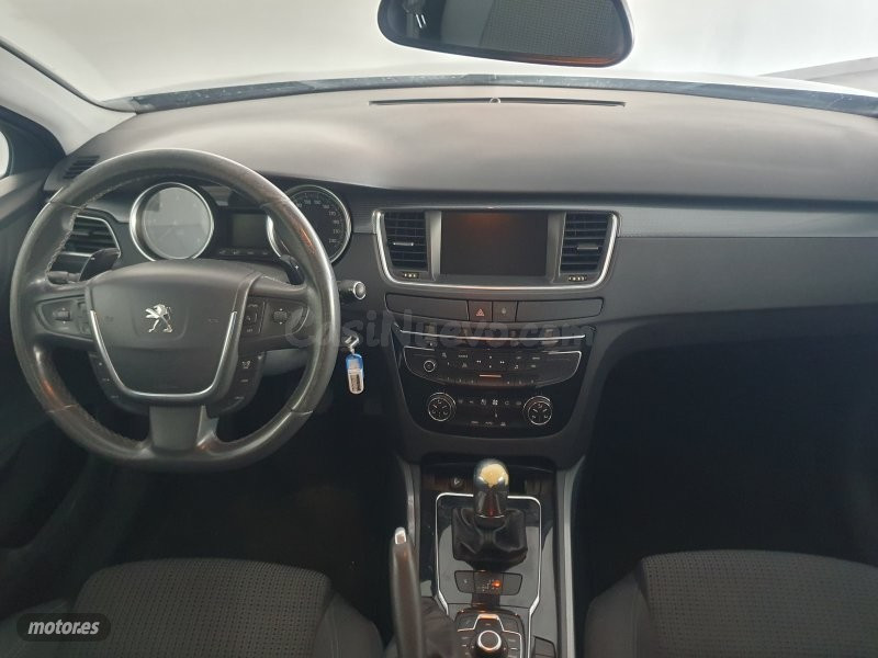 Peugeot 508 usado en La Puebla de Cazalla - Excelente relaci - foto 3