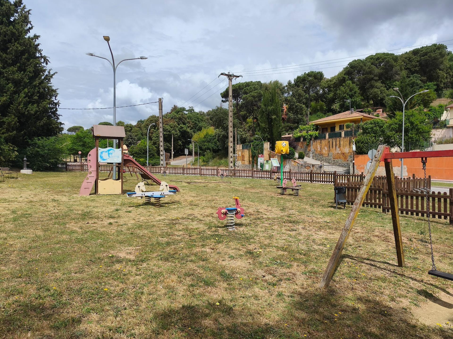 Vivienda unifamiliar con gran potencial en Can Bosc - foto 2