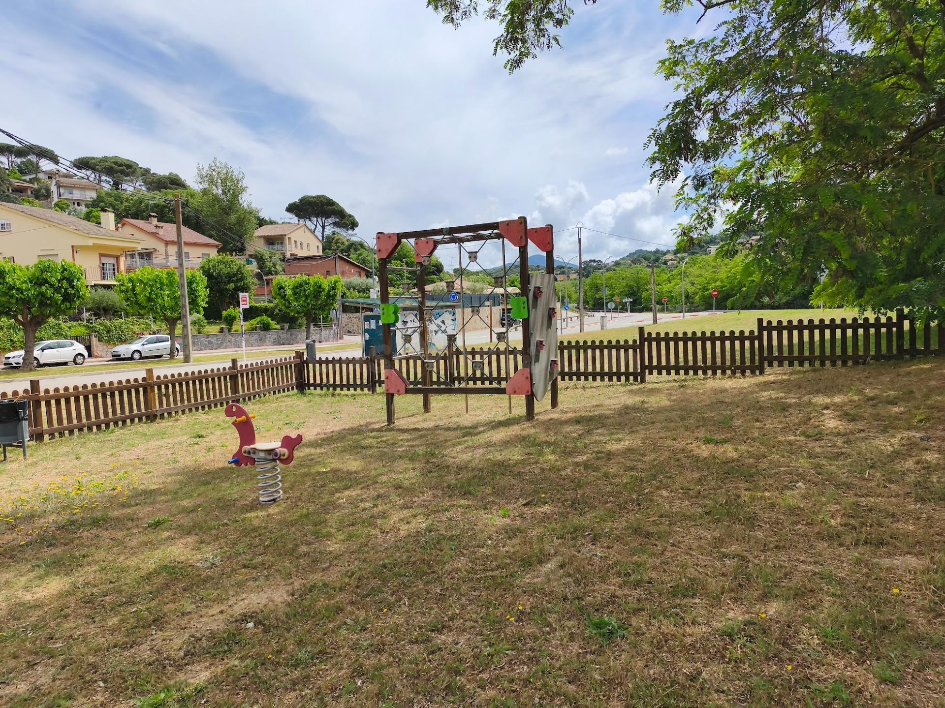 Vivienda unifamiliar con gran potencial en Can Bosc - foto 3
