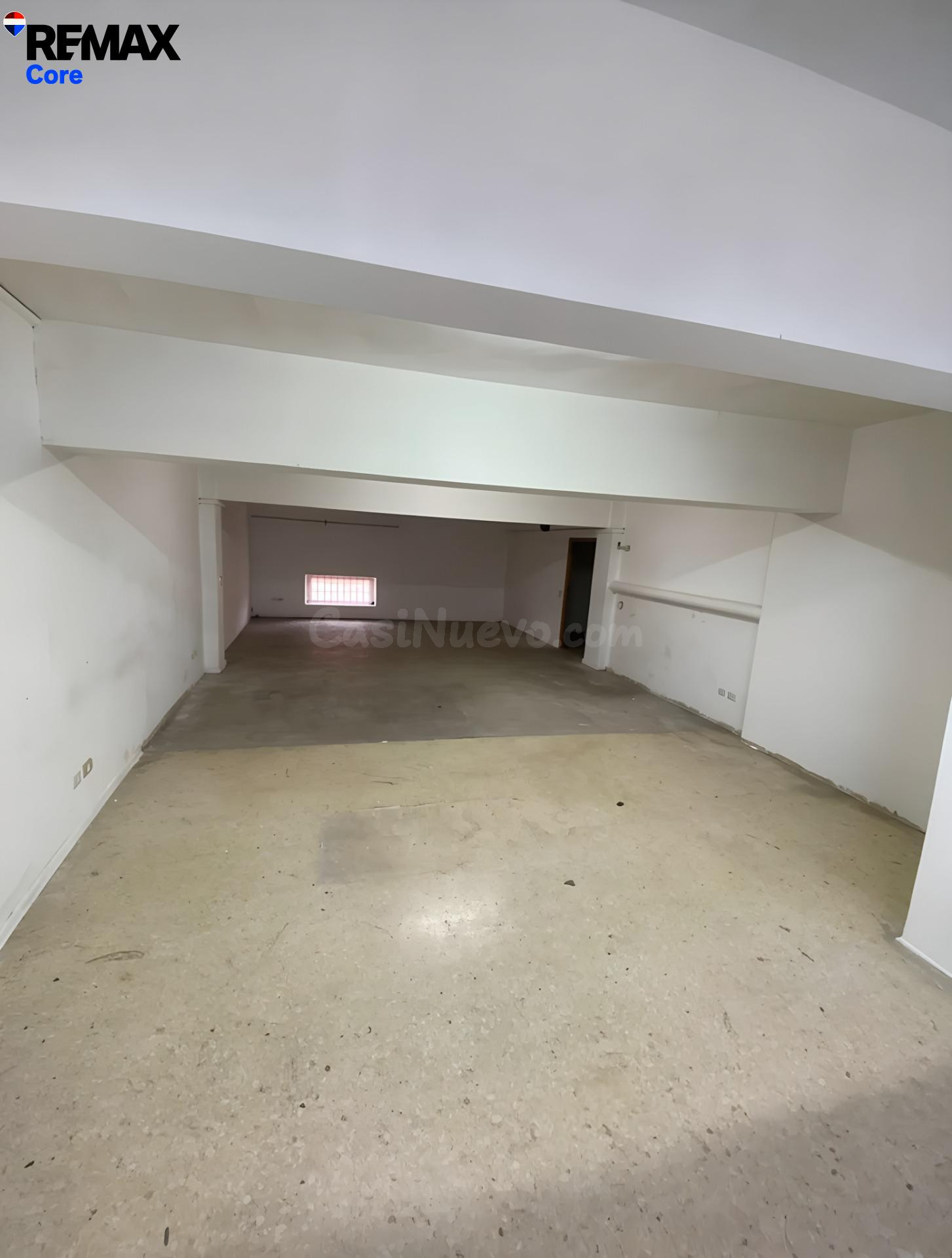 Gran Local Comercial de 180 m2 en Zona Colón (Cáceres) – ¡Pr - foto 3