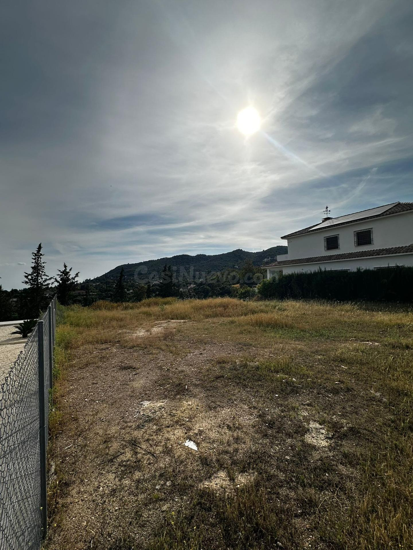 EXCLUSIVA PARCELA CON PROYECTO EN ENTORNO NATURAL PRIVILEGIA - foto 5