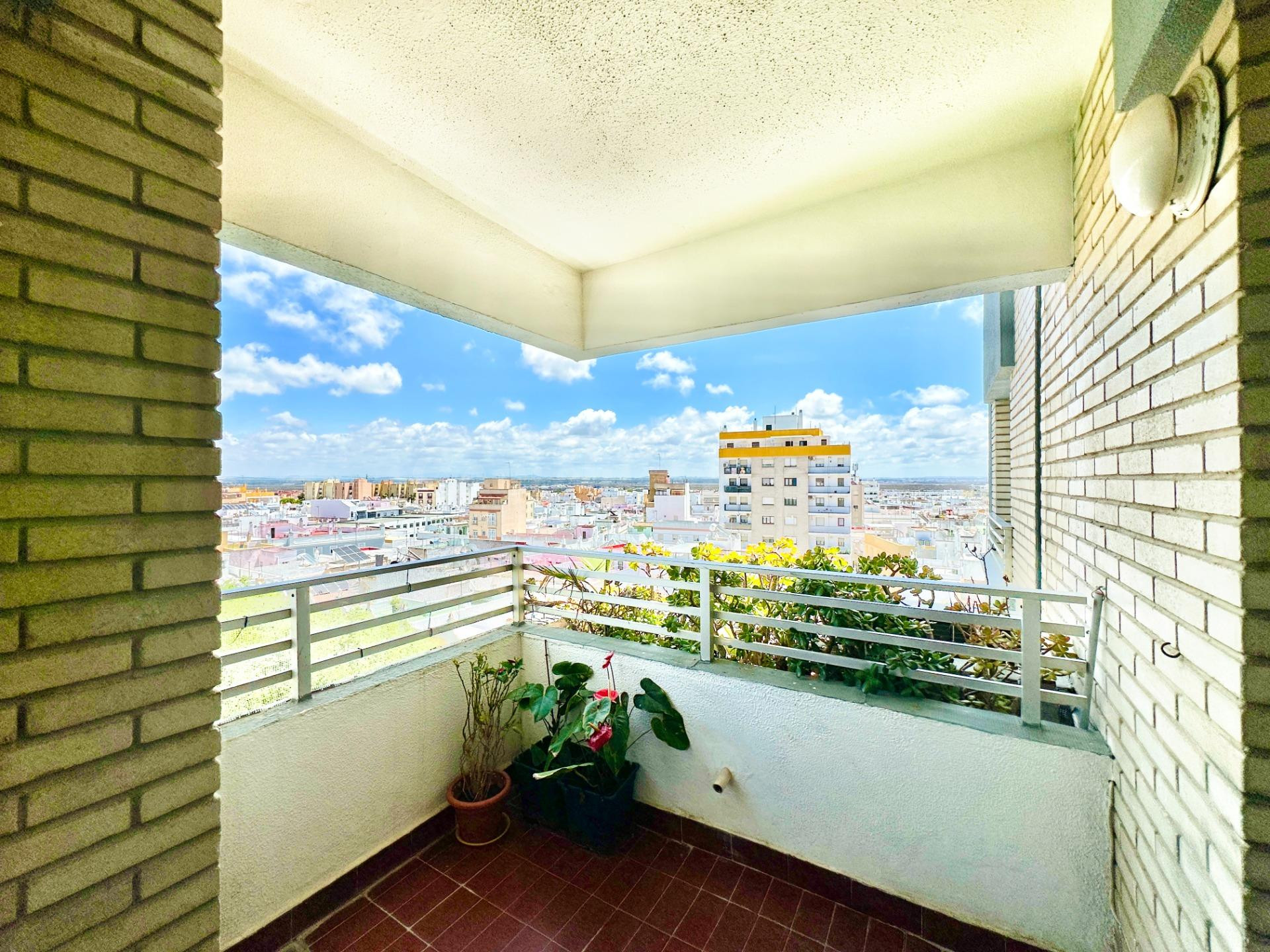 ¡Descubre tu nuevo hogar en la plaza del Cristo ! - foto 2