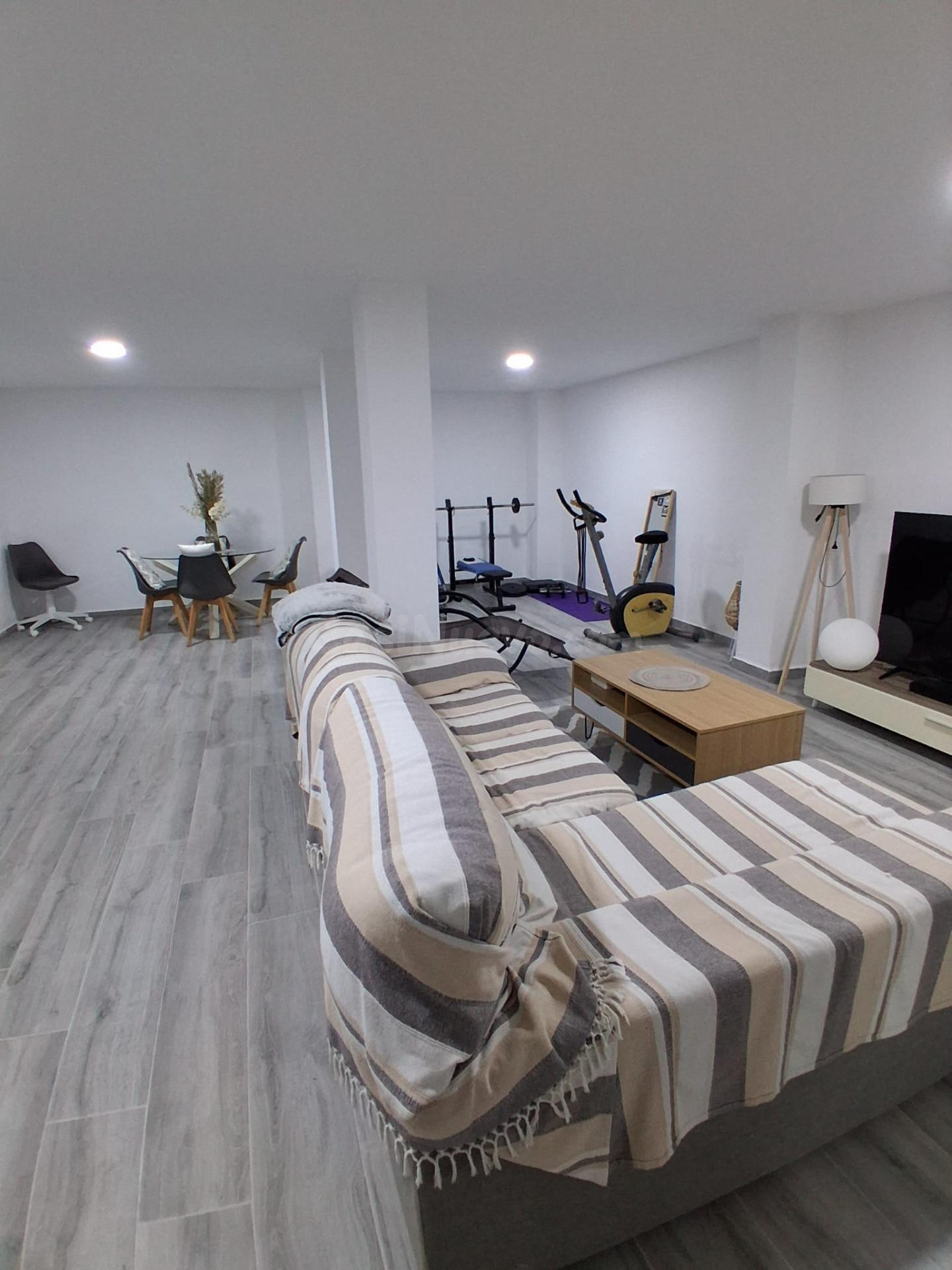 Chalet adosado en venta en Calle Canarias, 8 - foto 3