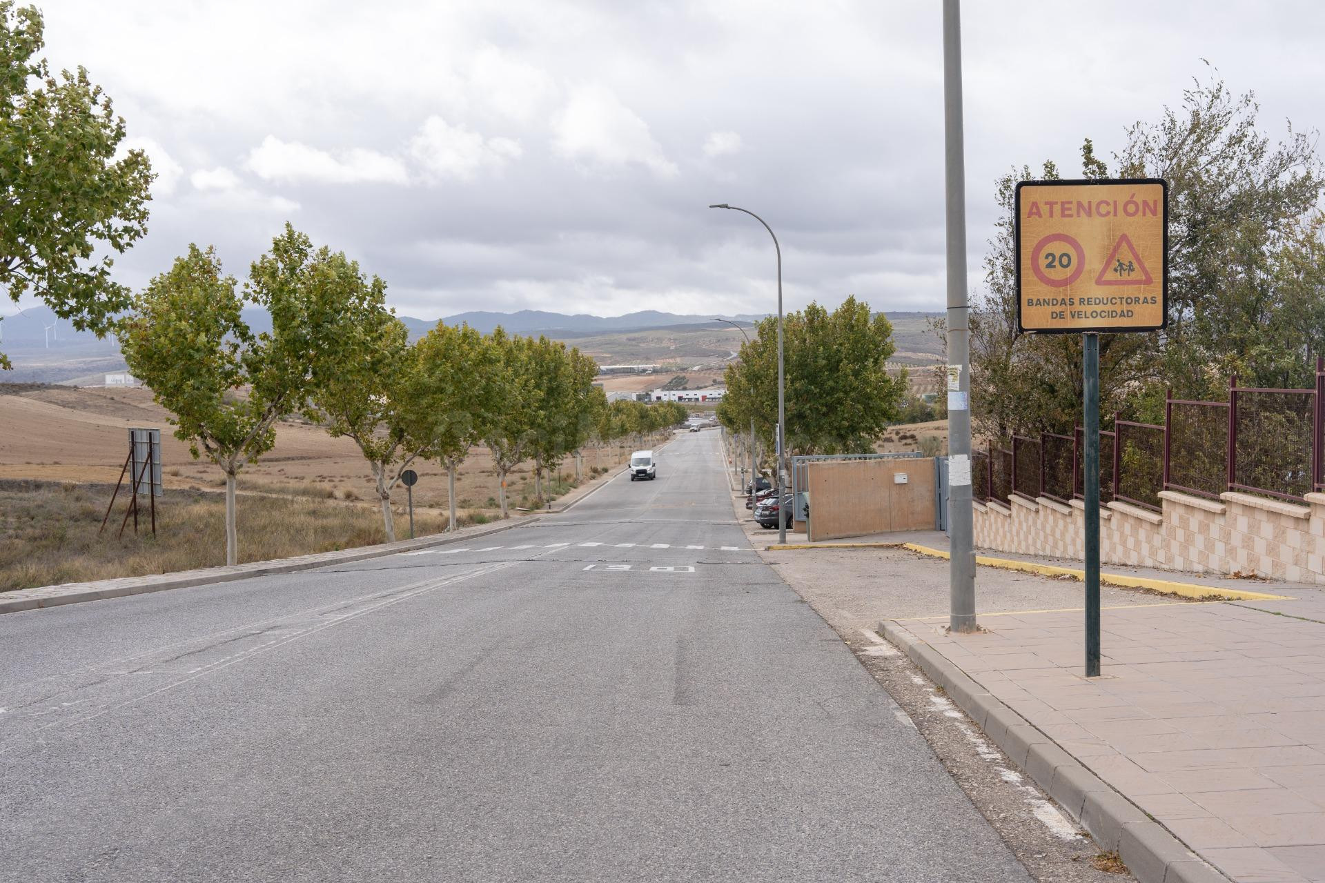 VENTA DE PARCELA EN LA URBANIZACIÓN CAÑADAS DEL PARQUE - foto 4