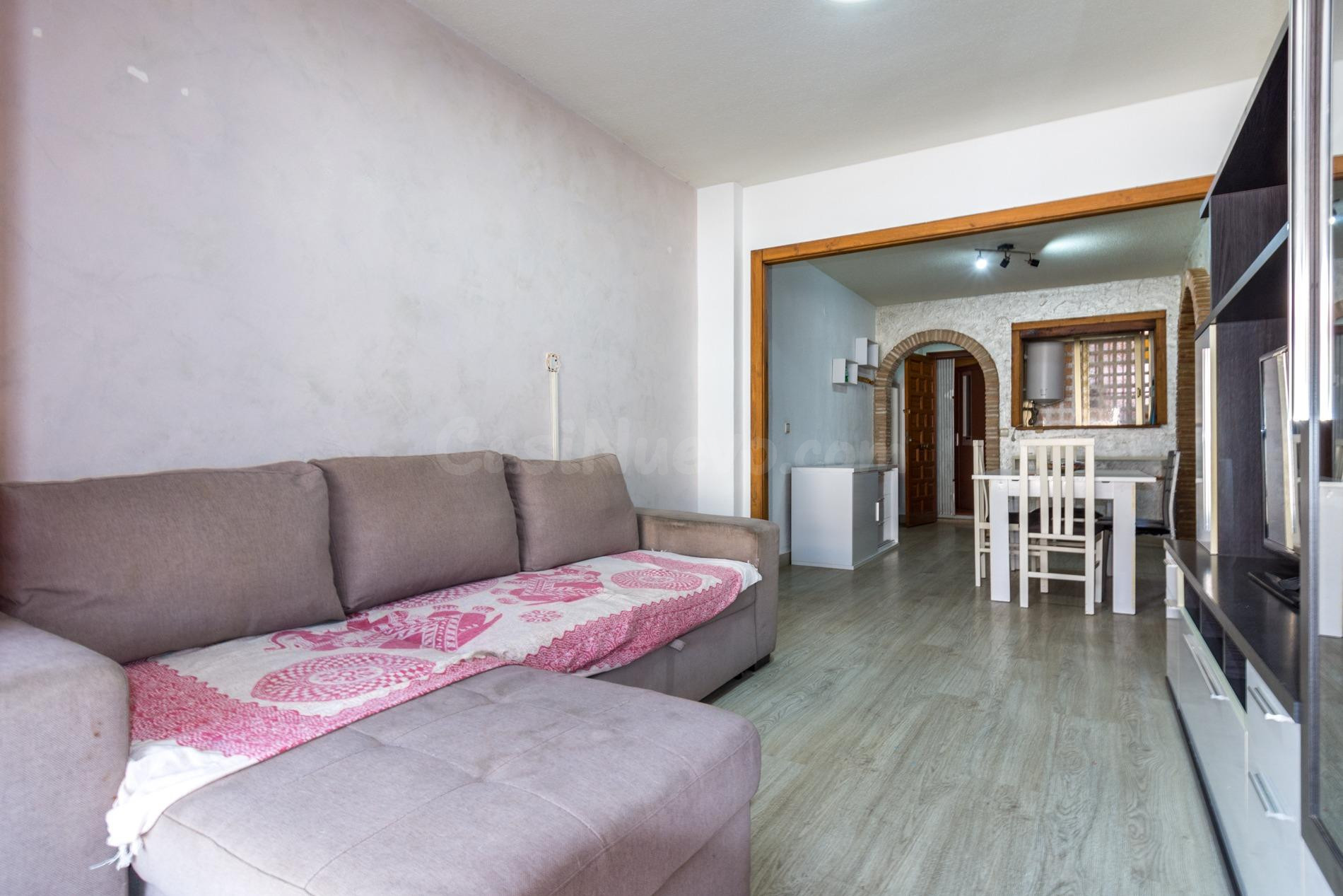 Apartamento con gran terraza y piscina en Playa de los Náufr - foto 3
