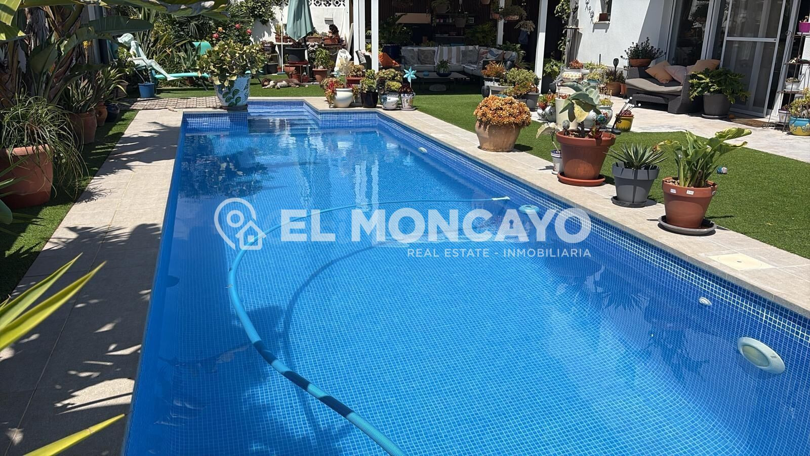 Fantástico chalet independiente con piscina privada en la ur - foto 2