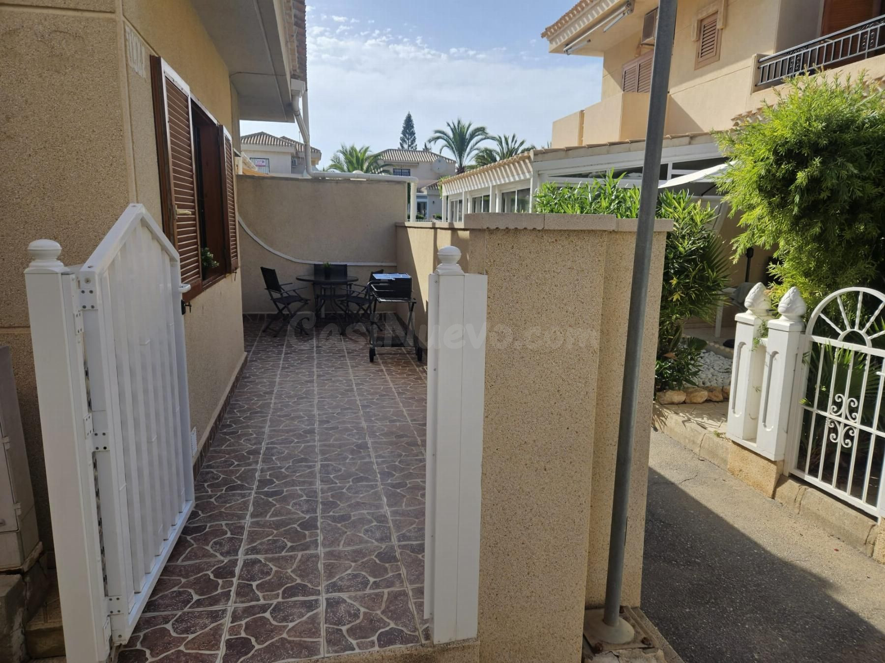 BUNGALOW DE 2 DORMITORIOS 1 BAÑO EN PLAYA FLAMENCA ( ORIHUEL - foto 4