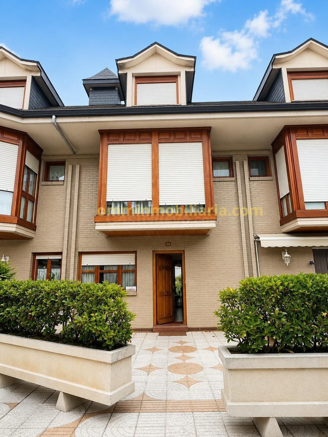 Se vende chalet adosado en Laredo, Cantabria - foto 3