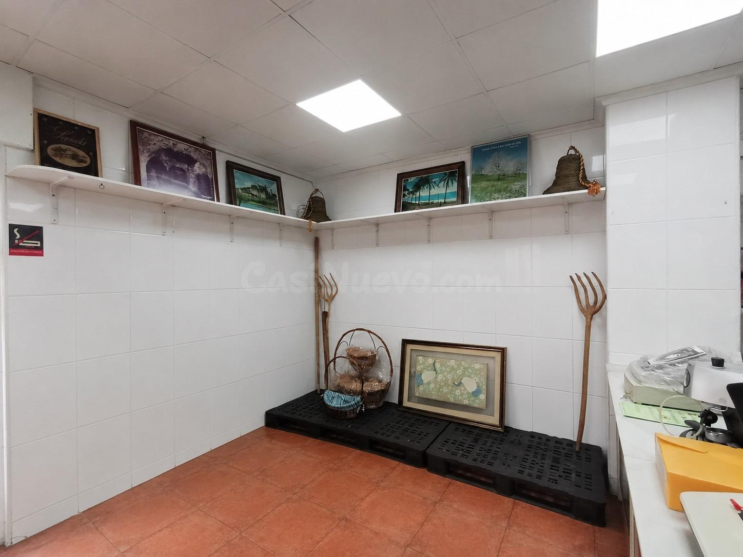 vivienda en esquina en pleno centro de Alicante – Ideal para vivir o invertir - foto 2